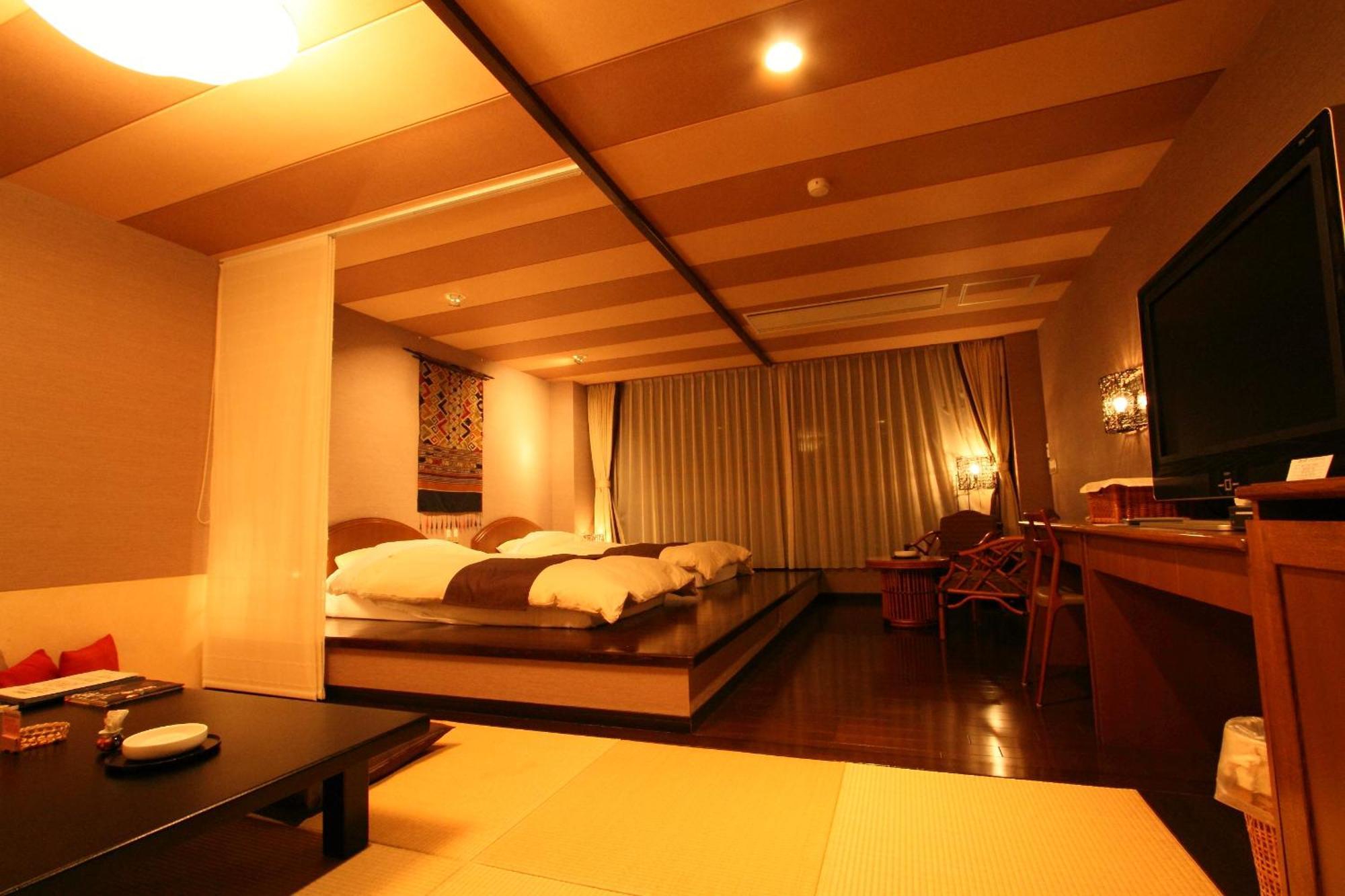 Yuzawa Grand Hotel Экстерьер фото