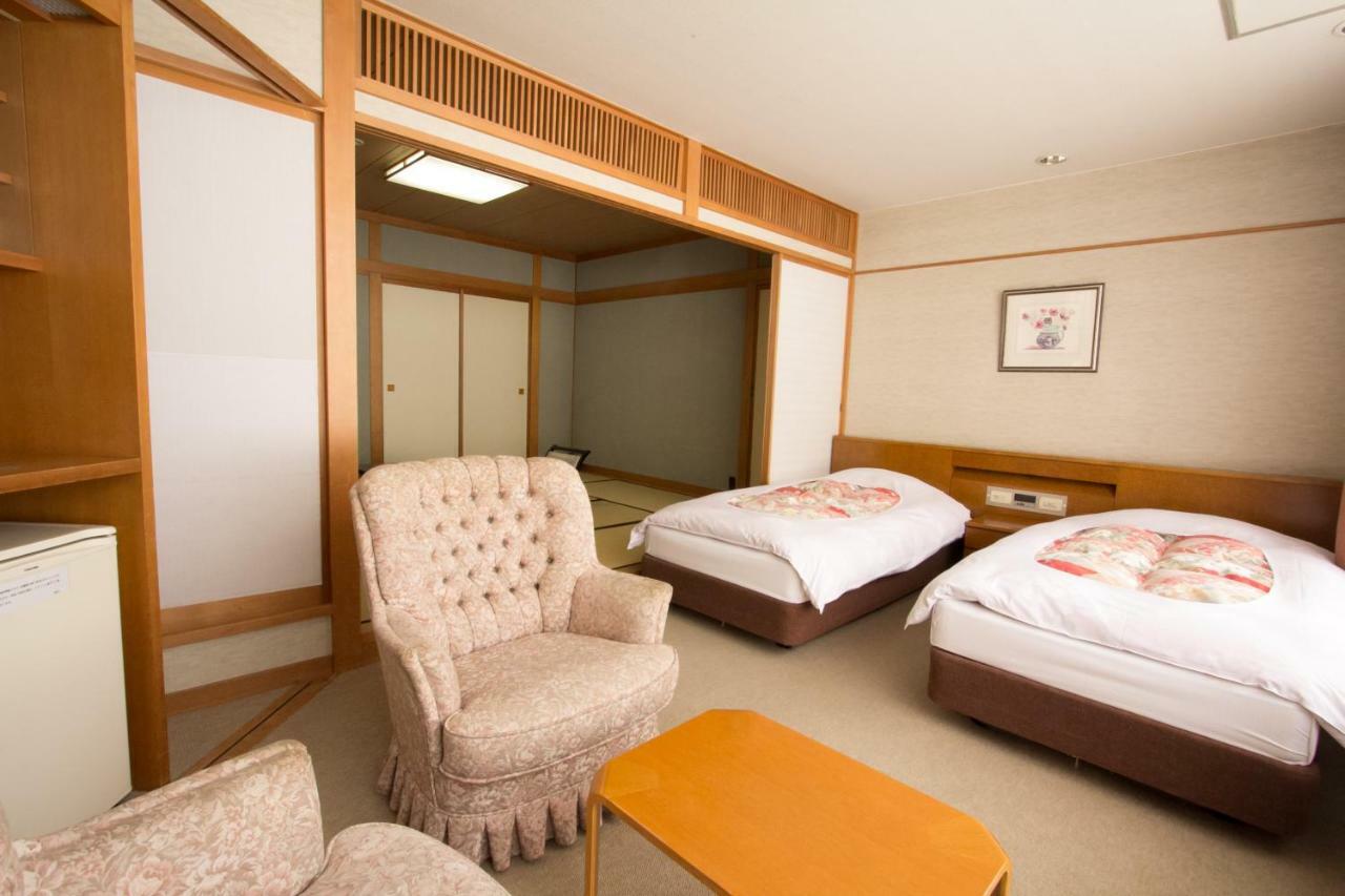 Yuzawa Grand Hotel Экстерьер фото